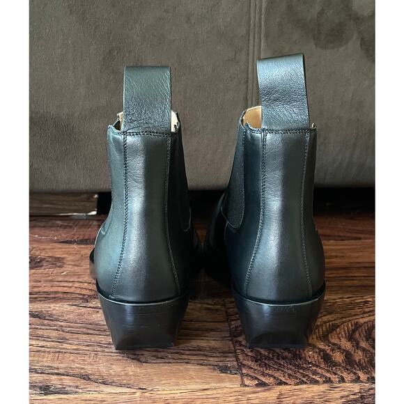 $1,800 NIB Bottega Veneta Black Leather Block Heel Chelsea Boots Size 38(5) main image 6